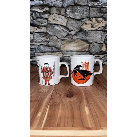 Traitor's Gate Thomas's Tower Ravens &  Tower Of  London VTG Kiln  Ceramic Mugs - Picture 2 of 8